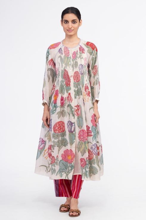 Lisia beige dress