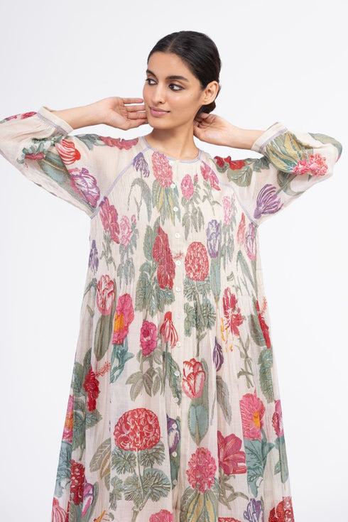 Lisia beige dress