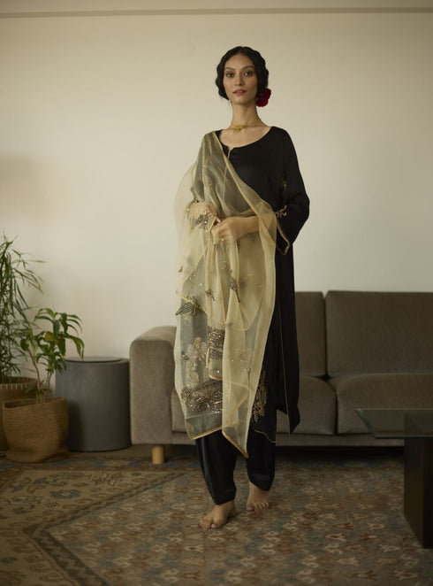 Maitreyi beige chaya dupatta