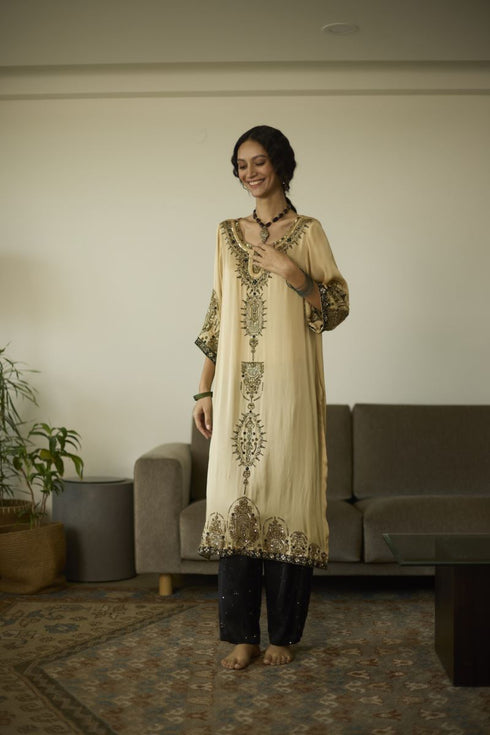 Maitreyi beige saanjh kurta with pants