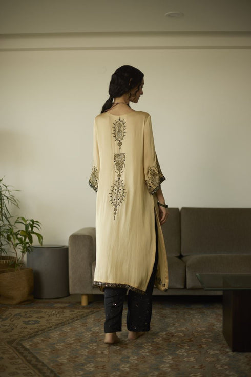Maitreyi beige saanjh kurta with pants