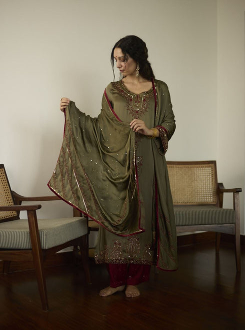 Maitreyi green saanjh dupatta