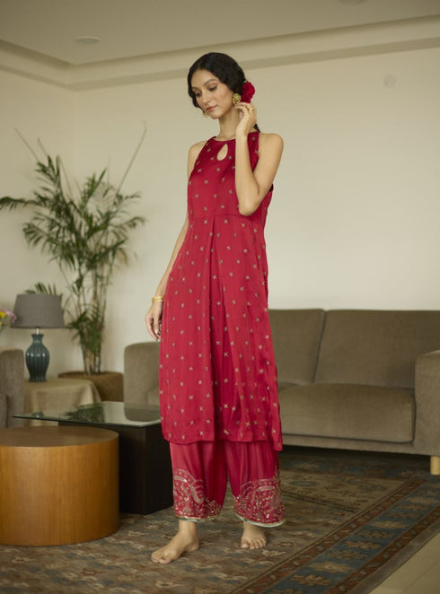 Maitreyi red kurta with pants