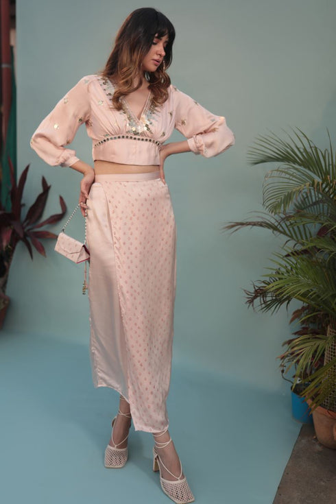 Masbah pink top with skirt