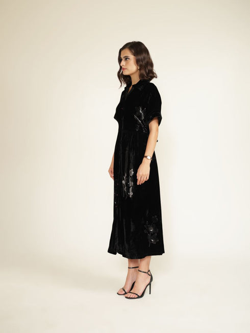 Meadows black drop shoulder discharge print dress