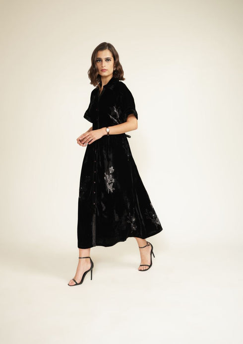 Meadows black drop shoulder discharge print dress