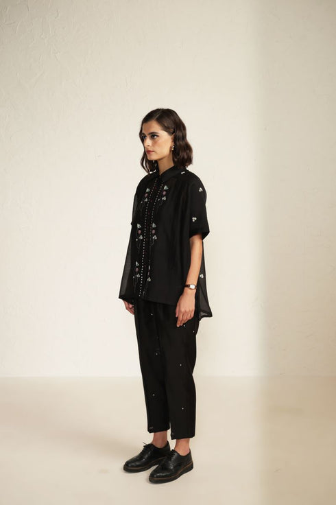 Meadows black shirt with pants