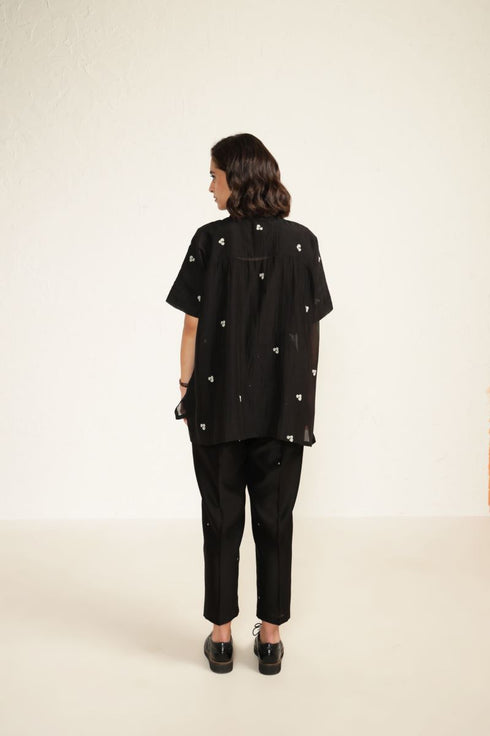 Meadows black shirt with pants