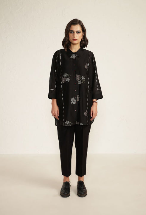 Meadows black shirt with straight pants