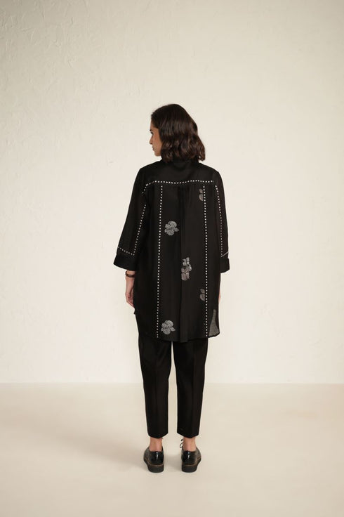 Meadows black shirt with straight pants