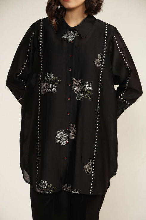 Meadows black shirt with straight pants