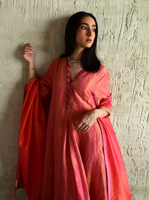 Meera pink sashiko dress