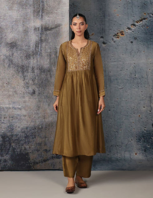 Mehrang olive green frockstyle kurta set
