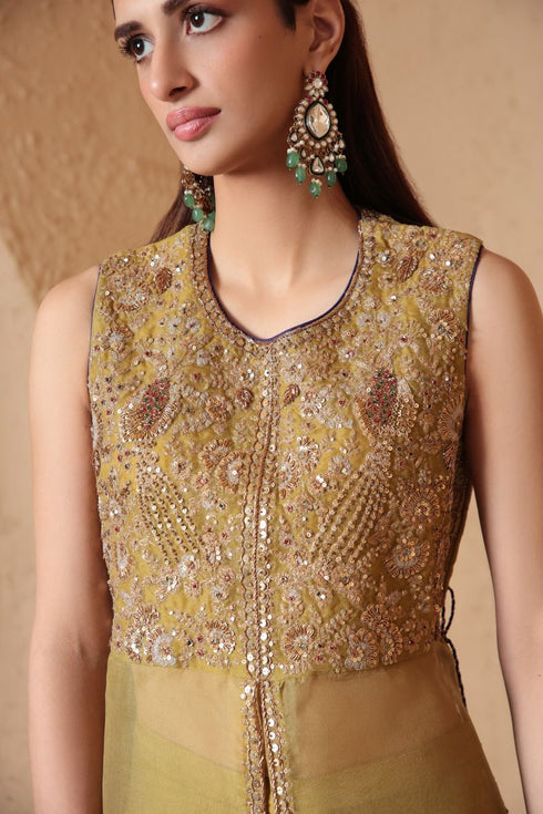 Mehrang olive green tie-up sleeveless kurta set
