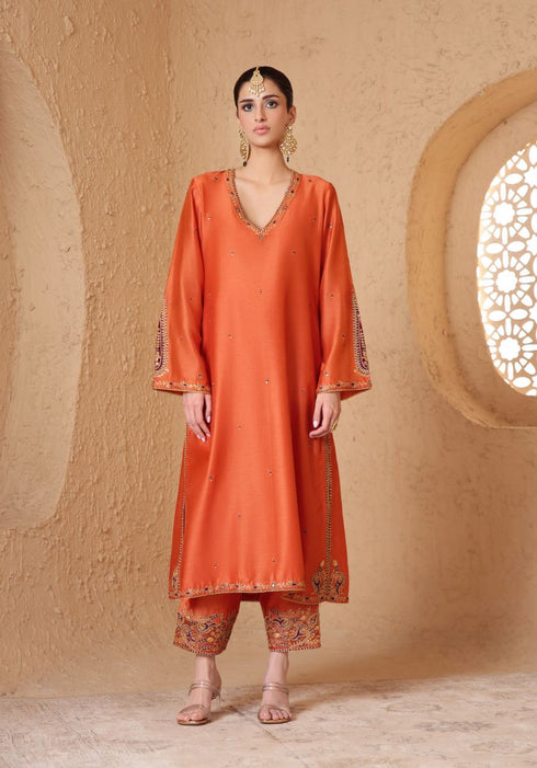 Mehrang orange applique kurta set