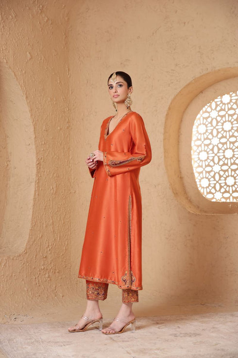 Mehrang orange applique kurta set
