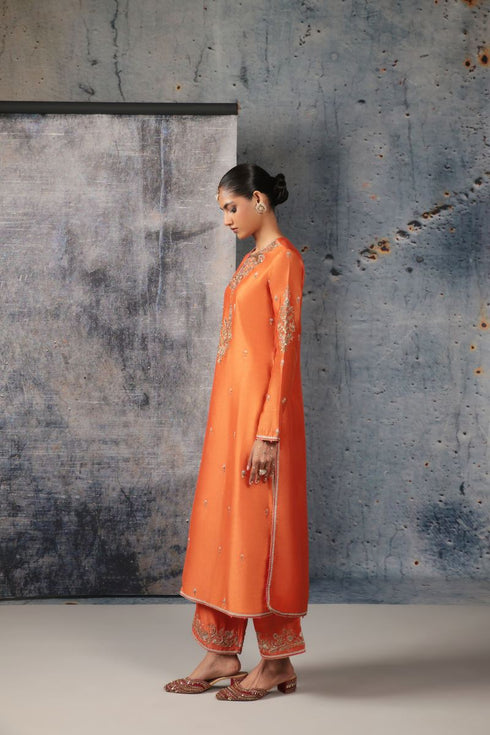 Mehrang orange straight long kurta set