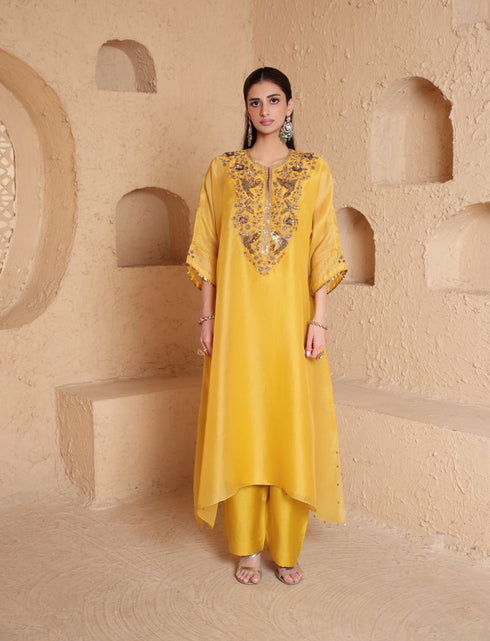 Mehrang yellow kaftan kurta set