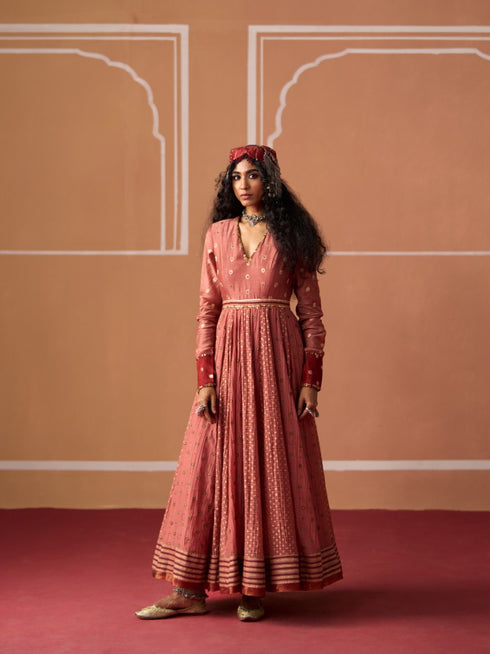 Miras krisha kurta with tania churidar