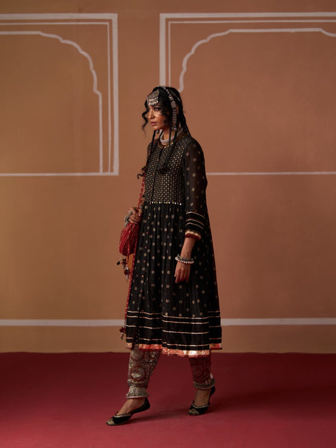 Miras meenal kurta