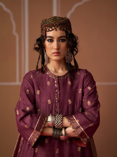 Miras oorja kurta