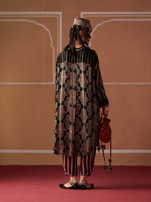 Miras sitara kurta