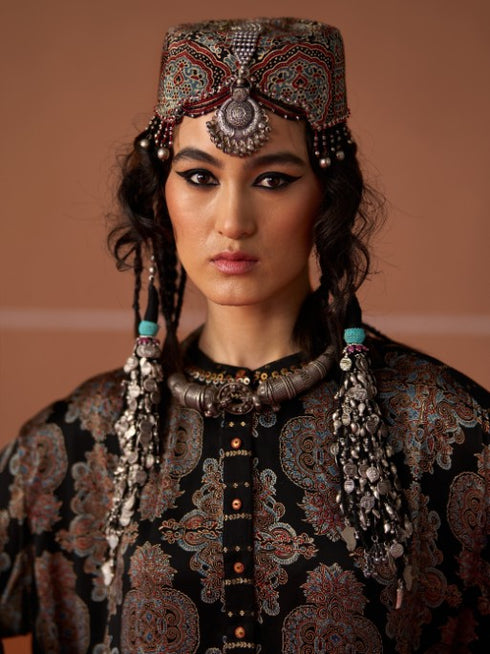Miras sitara kurta
