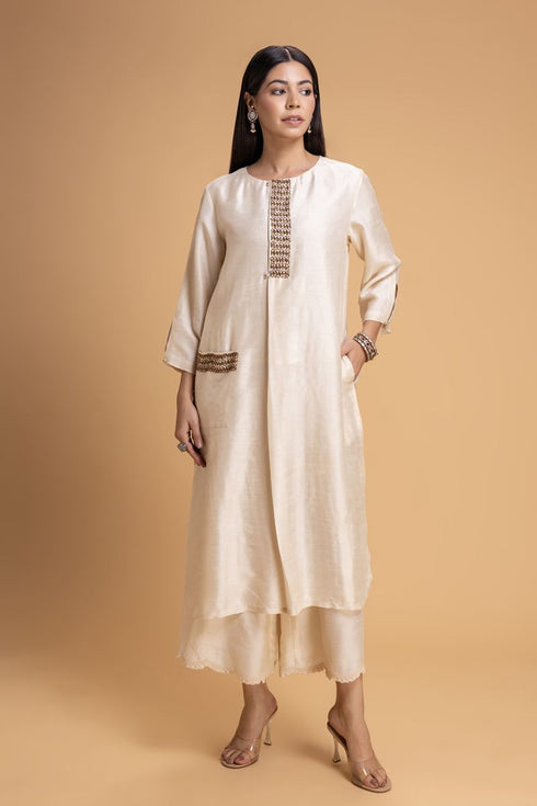 Mosiac ivory embroidered kurta set