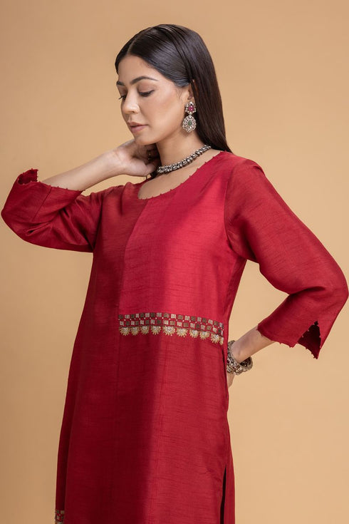 Mosiac red embroidered kurta set