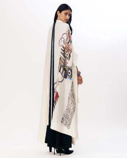 Multicolor asymmetric cape