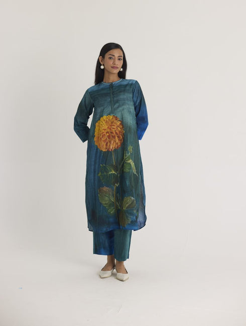 Multi color dilly dally long kurta set