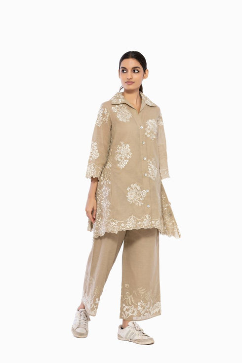 Natural thread embroidered handloom cotton top