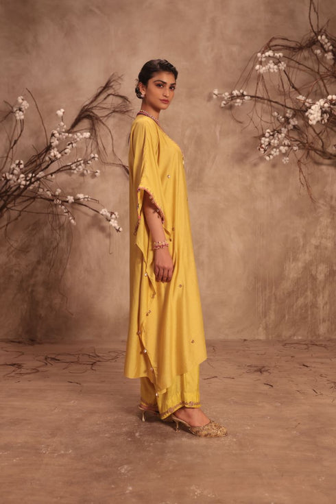 Nazakat dark yellow kaftan set
