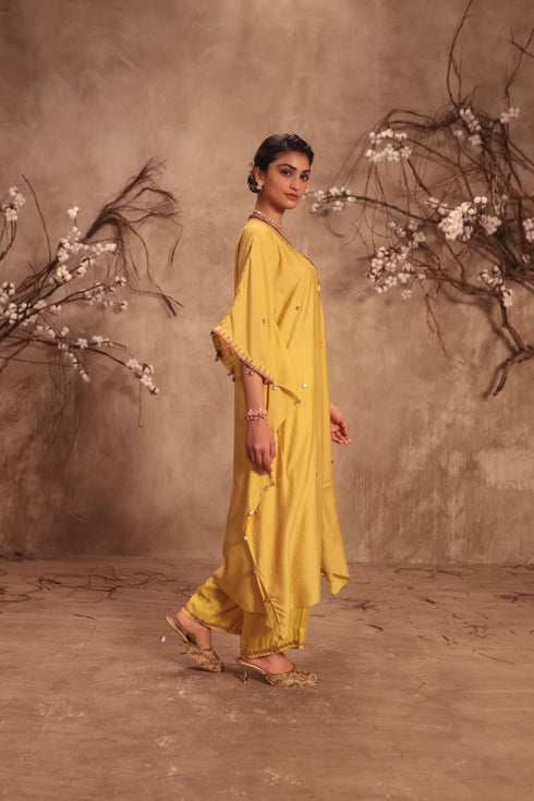 Nazakat dark yellow kaftan set