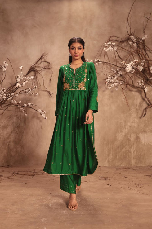 Nazakat green frockstyle kurta set