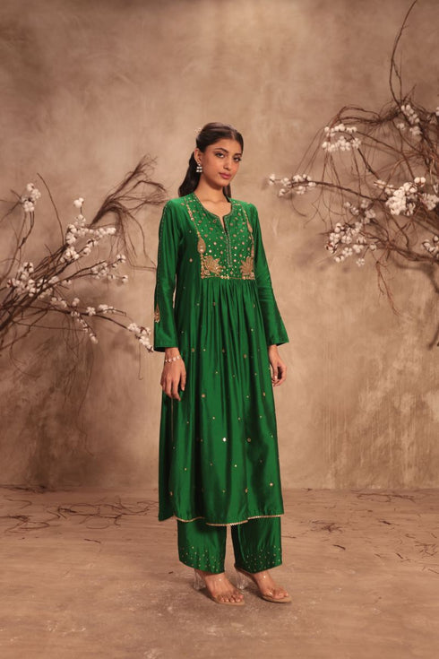 Nazakat green frockstyle kurta set