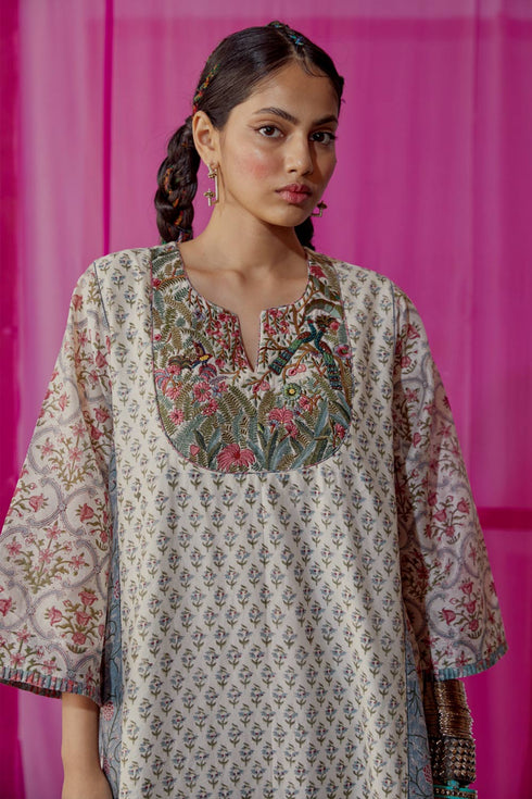 Nazm blue round yoke kurta