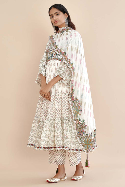 Nazm pink heavy embroidered leheriya dupatta