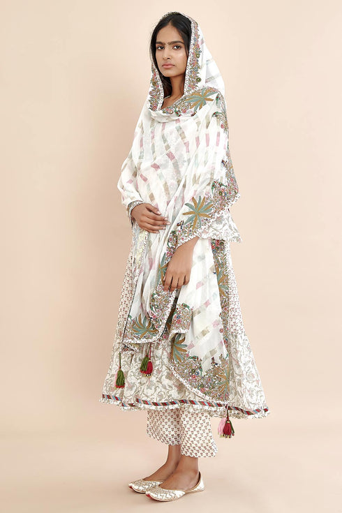 Nazm pink heavy embroidered leheriya dupatta