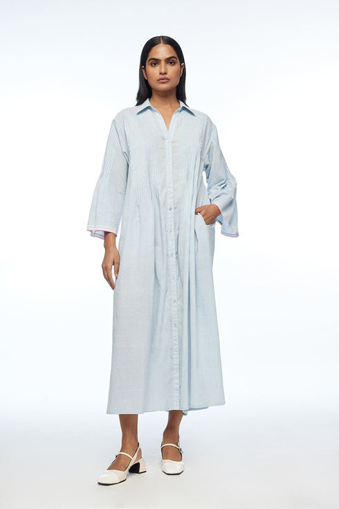 Nitida powder blue pleated tunic