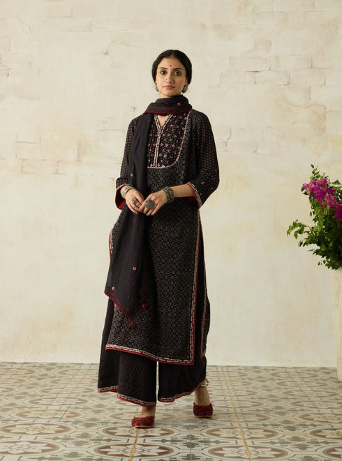 Nitya black mukaish stole