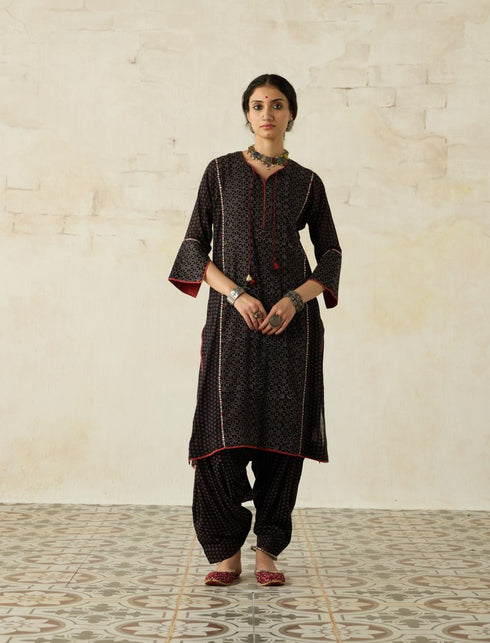 Nitya black phiran kurta