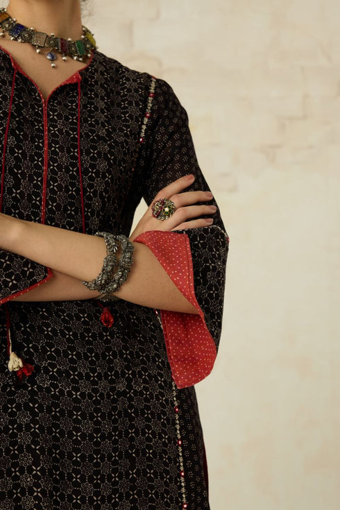 Nitya black phiran kurta