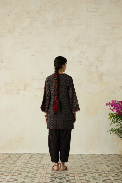 Nitya black short kurta