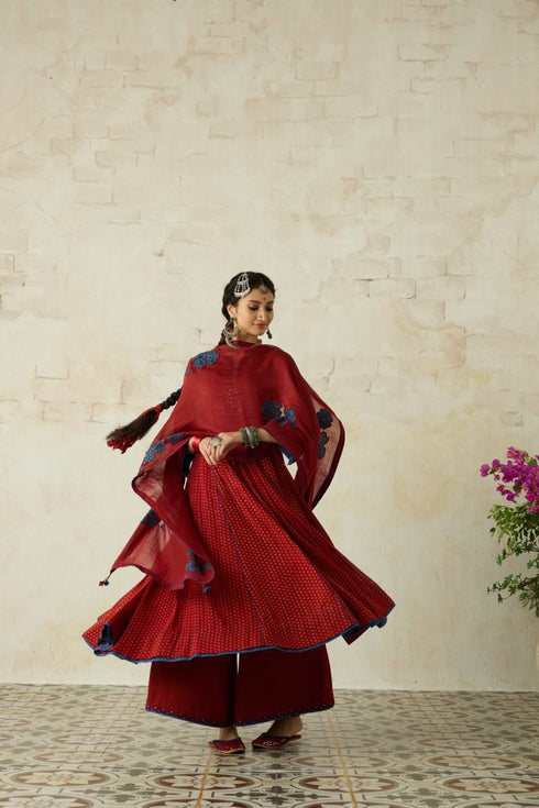 Nitya red anarkali