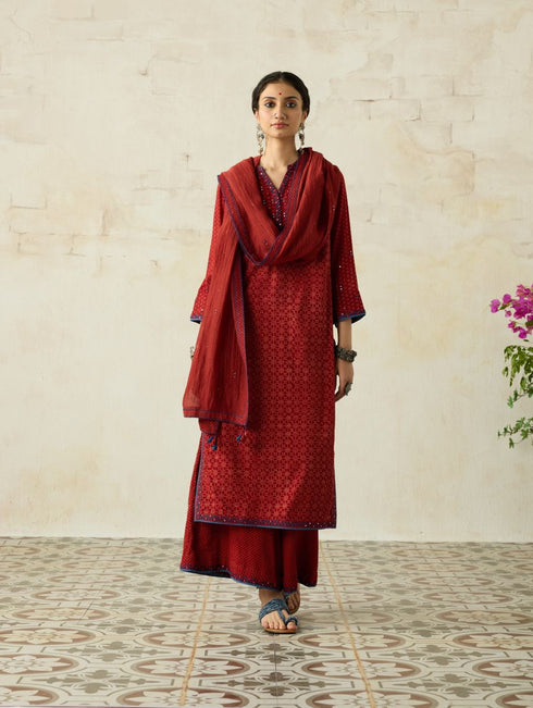 Nitya red mukaish stole