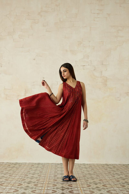 Nitya red pintuck dress