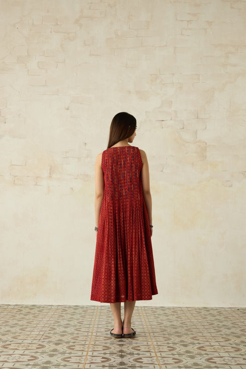 Nitya red pintuck dress
