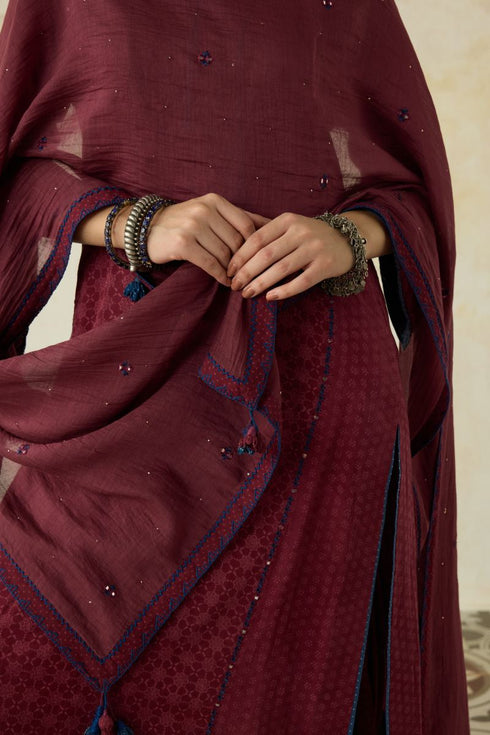 Nitya vintage pink mukaish stole