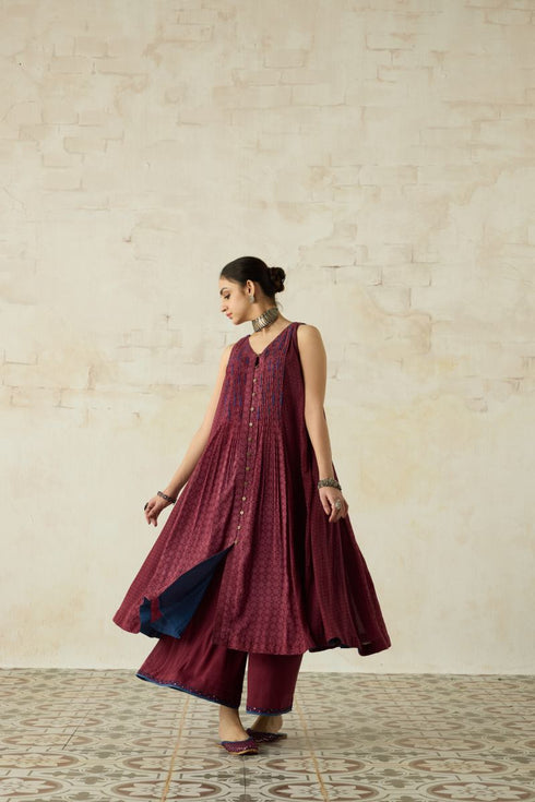 Nitya vintage pink pintuck dress